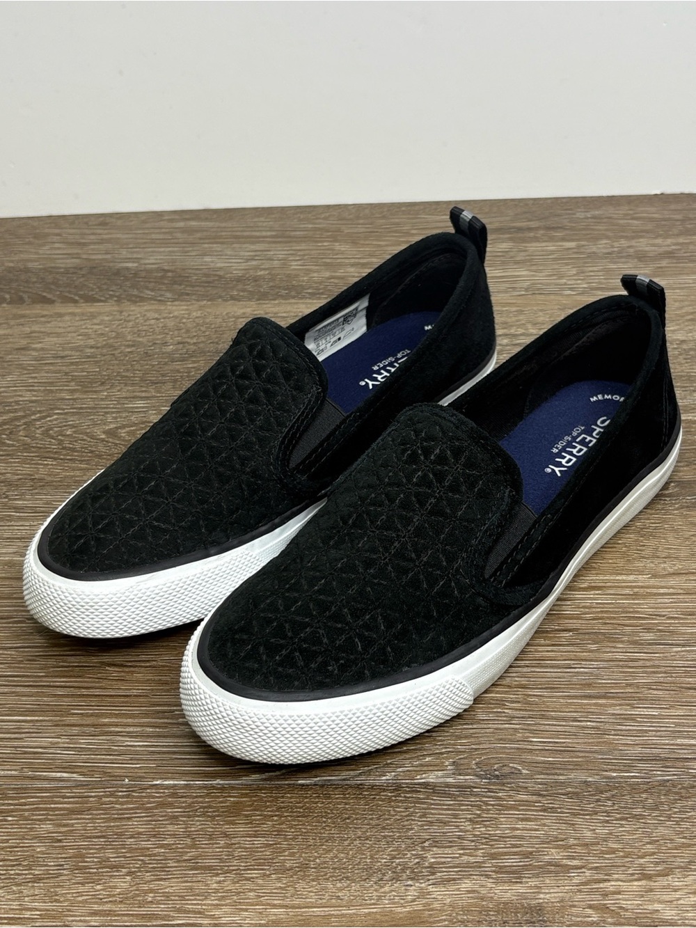 Sperry Women’s Crest Twin Gore Suede Slip-On Sneakers Black Size 6.5